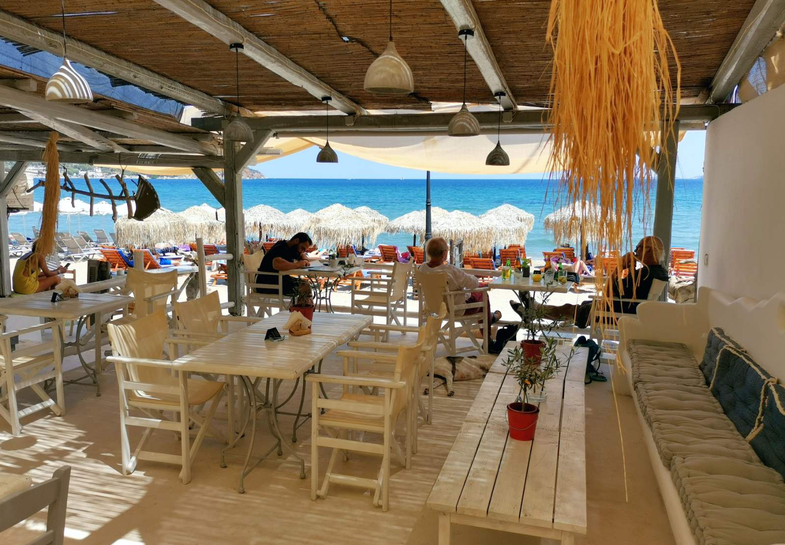 Kanali Beach Bar Restaurant & Apartments Poros